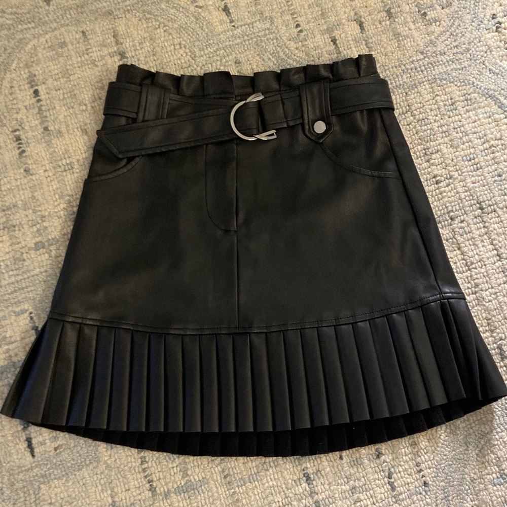 Zara faux leather black pleated skirt